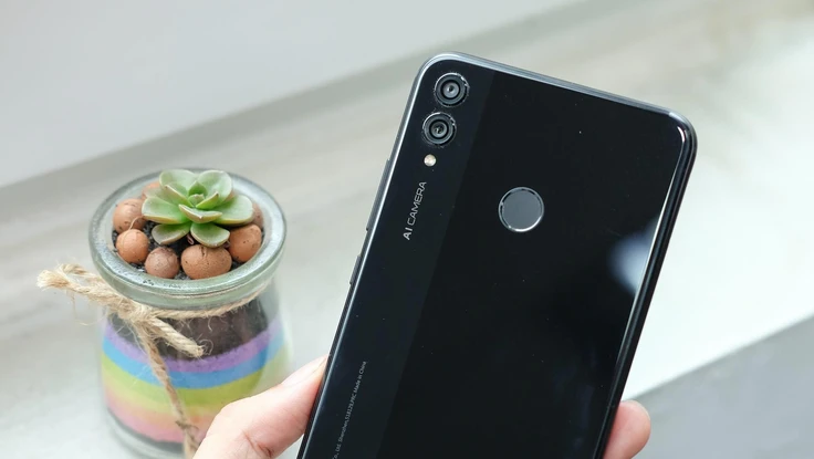 5 mẫu smartphone tầm trung đang giảm giá sốc