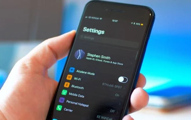 Cách bật chế độ tối trên iOS 13 để tiết kiệm pin