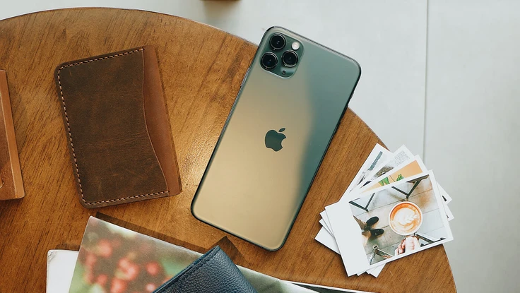 iPhone 11 Pro Max giá chỉ còn 17,9 triệu đồng