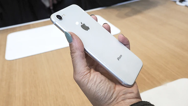 iPhone 8 bất ngờ giảm giá chỉ còn 5,9 triệu đồng