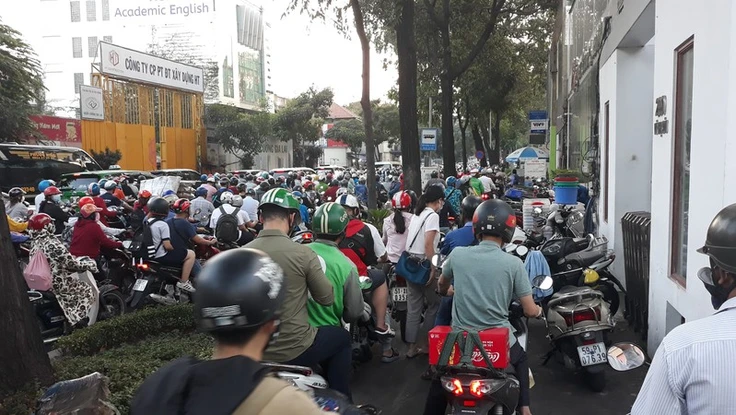 Cách tránh kẹt xe trong những ngày cận tết bằng Zalo