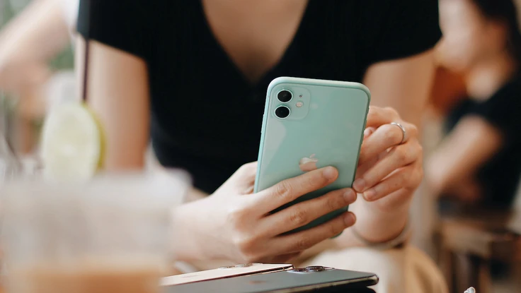 Cách nhận biết iPhone khóa mạng và iPhone quốc tế cực nhanh