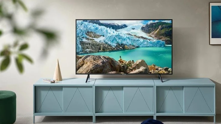 2 mẫu tivi thông minh giảm giá hơn 50%