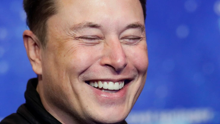 Elon Musk nói gì khi trở thành người giàu nhất thế giới?