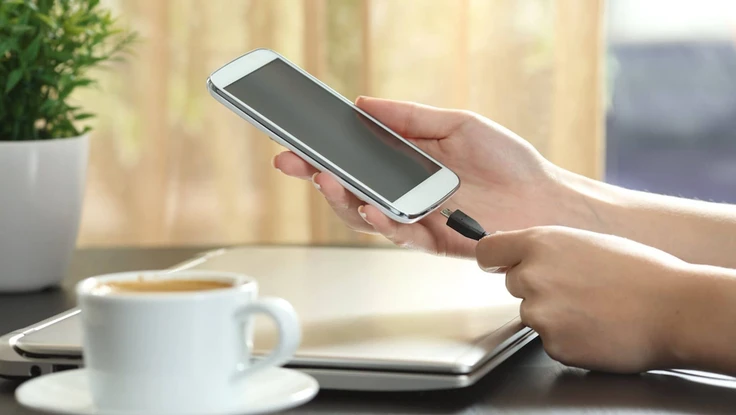 3 cách bảo vệ điện thoại khỏi tình trạng sạc quá mức