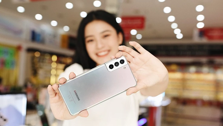 Samsung Galaxy S21 series tiếp tục giảm giá 7 triệu đồng 