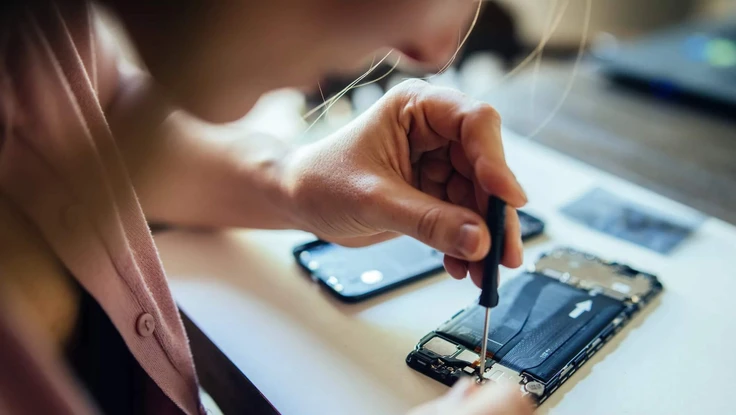 Làm thế nào để không bị rò rỉ hình ảnh riêng tư khi đi sửa điện thoại? 