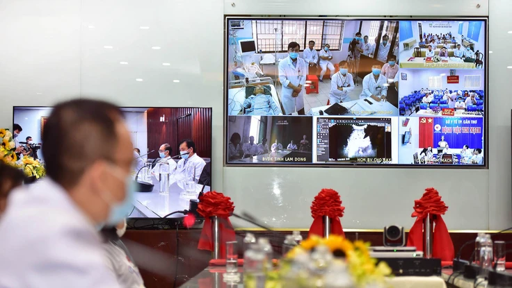 Hơn 1.800 ca COVID-19 nặng đã được hỗ trợ chẩn đoán từ xa