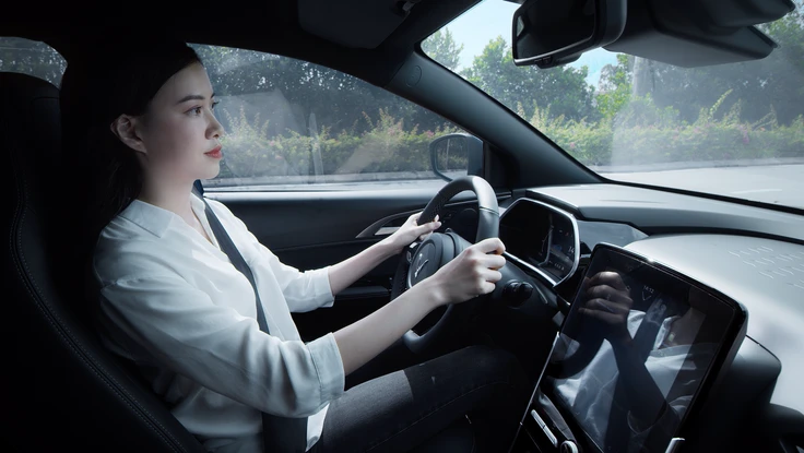 Mẫu ô tô điện VF e34 có ưu điểm gì mà khiến người dùng mê mẩn?