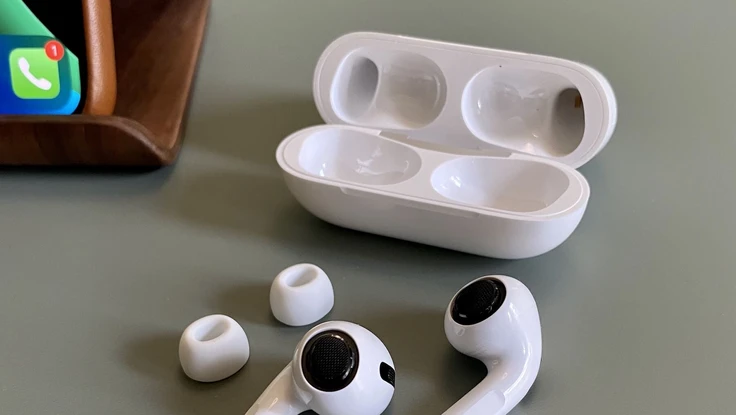 AirPods Pro bất ngờ giảm giá chỉ còn 4,7 triệu đồng