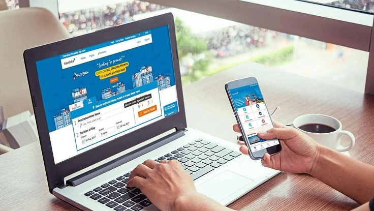 Vé máy bay, phòng khách sạn giảm giá đến 50%