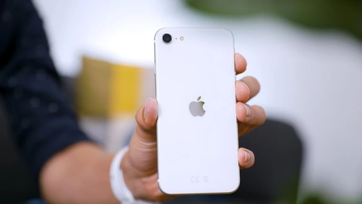 iPhone SE 2022 lên kệ tại Việt Nam với giá 11,99 triệu đồng