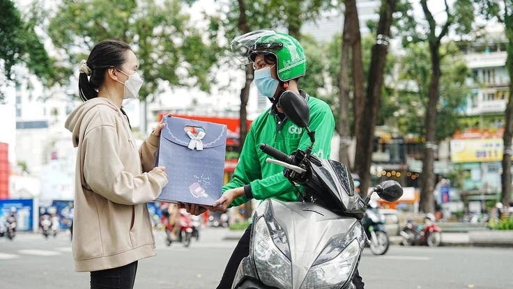 Nhiều ưu đãi hấp dẫn khi đặt đồ ăn trực tuyến 