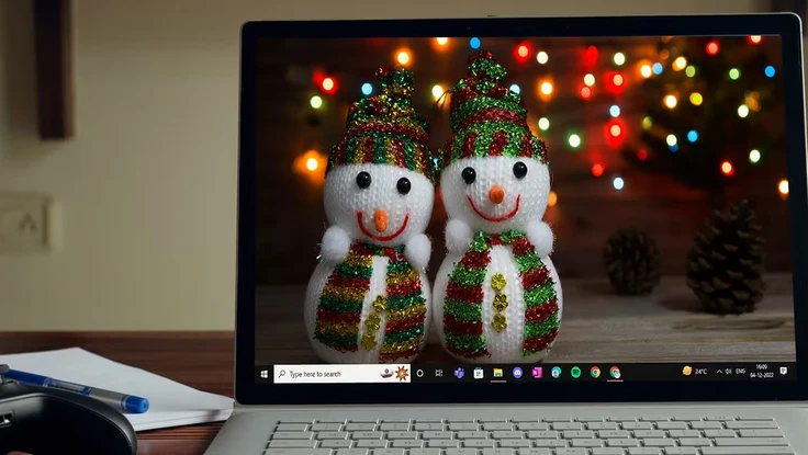 Cách mang không khí giáng sinh lên máy tính