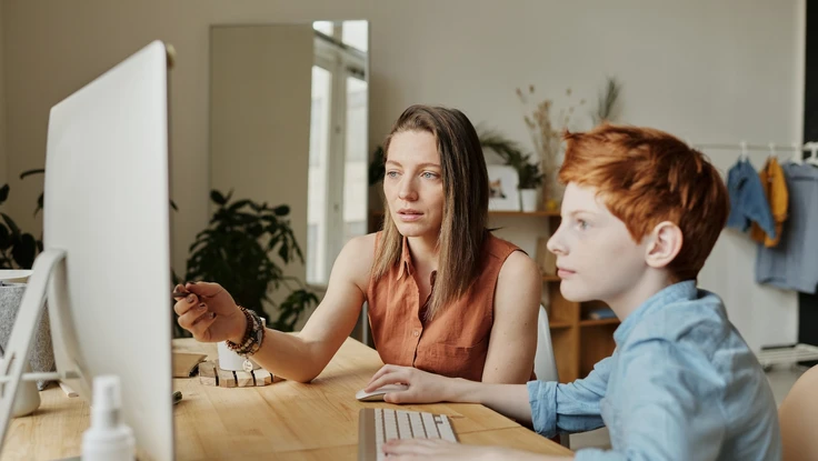 Học trực tuyến giúp trẻ ôn tập kiến thức từ xa trong mùa hè 