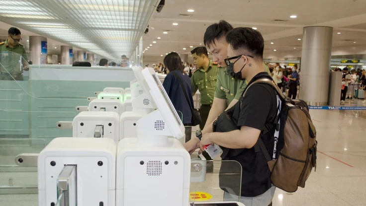 Video: Cách sử dụng Autogate khi làm thủ tục xuất nhập cảnh tại sân bay