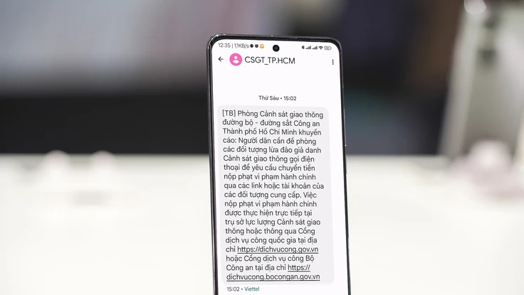 Giả danh CSGT yêu cầu đóng phạt vi phạm hành chính