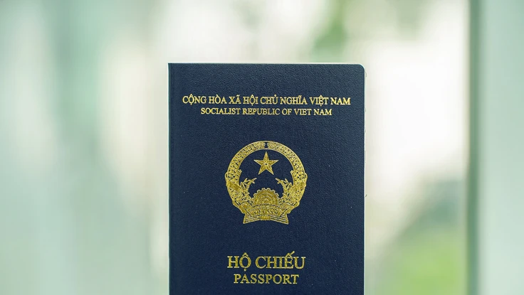 Vì sao nhiều người làm hộ chiếu online nhưng rất lâu mới có?