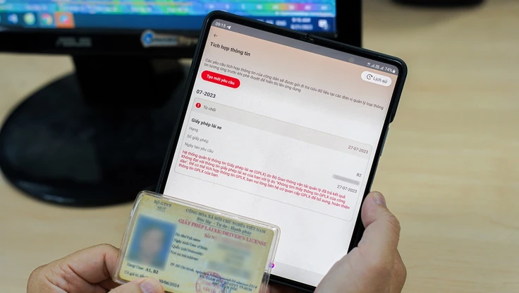 Sử dụng VNeID để thay thế GPLX được không?