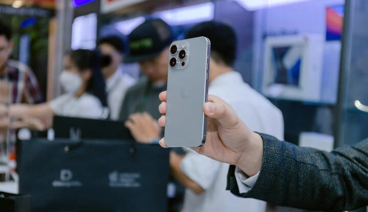 Tin công nghệ 28-11: Người Việt chi tiền ‘khủng’ săn sale dịp Black Friday