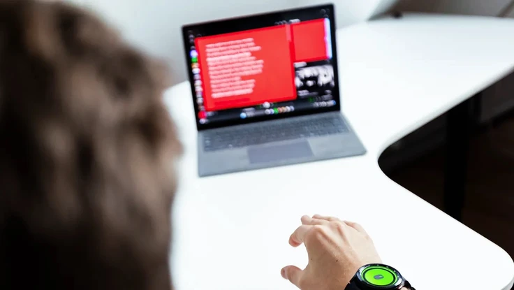 Ứng dụng WowMouse giúp biến đồng hồ thành chuột Bluetooth 