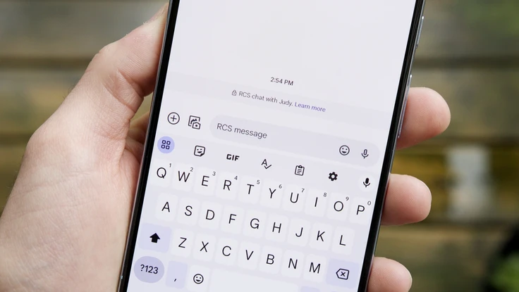 Google âm thầm chặn tính năng nhắn tin miễn phí RCS nếu điện thoại đã root