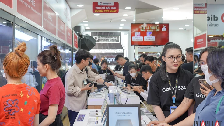 Doanh số bán điện thoại thông minh ở Việt Nam giảm 2% đầu năm 2024