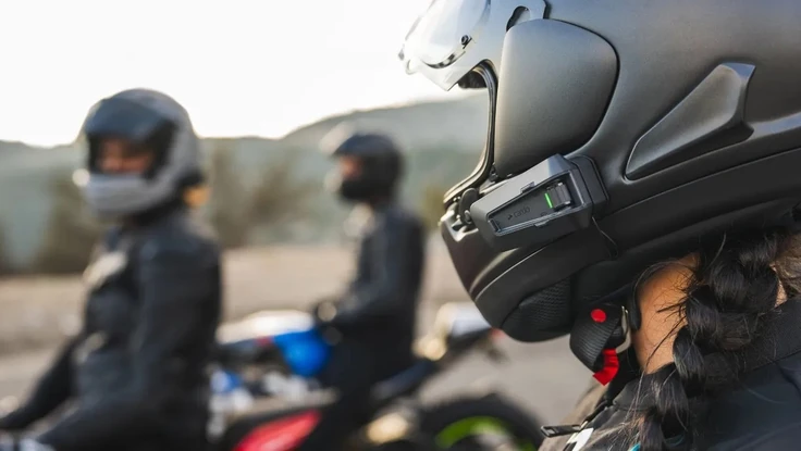 Tin công nghệ 22-10: Thiết bị thông minh giúp cảnh báo tai nạn khi lái xe