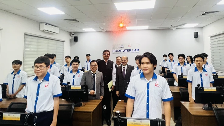 Khánh thành Trung tâm Đào tạo và Phát triển Phần mềm Chất lượng cao (CESDT)