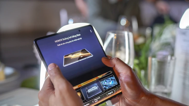 3 mẫu điện thoại màn hình gập đáng mua nhất hiện nay