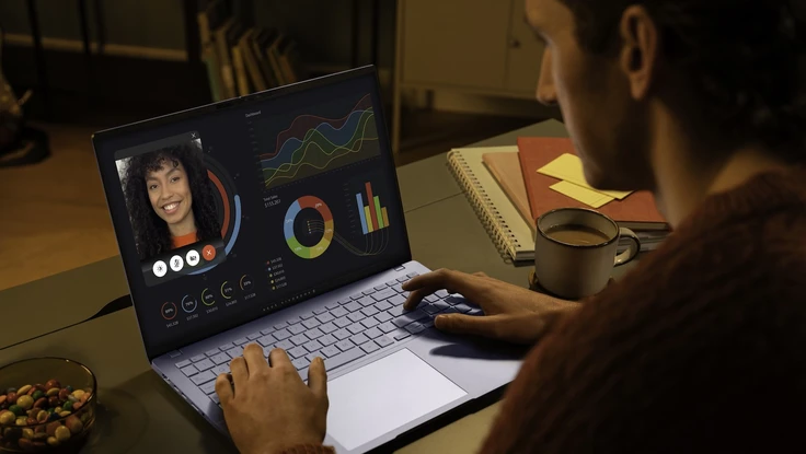 Lộ diện mẫu laptop AI mỏng nhẹ cho sinh viên