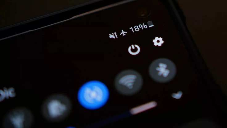 Ai là người lo lắng nhất khi điện thoại báo pin yếu? 