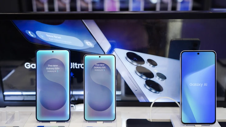 Samsung có thể cung cấp Galaxy AI miễn phí trọn đời trên Z Fold7 và Flip7