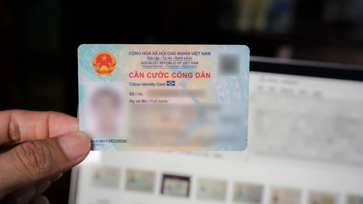 Dừng ngay việc chụp ảnh căn cước cho người lạ dù được trả tiền