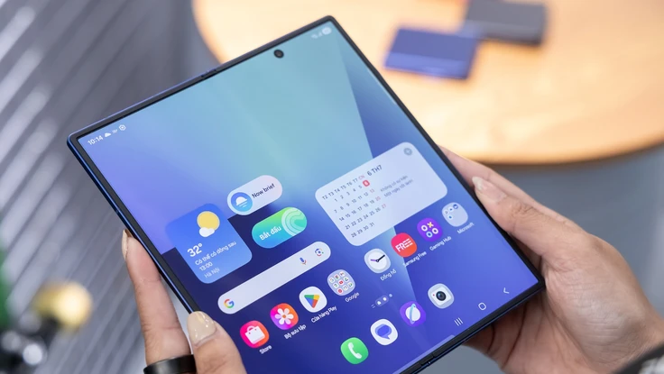 Đừng mua điện thoại gập nếu bạn chưa biết 5 điều này