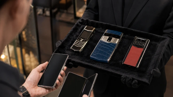 Tin công nghệ 16-5: Cách đổi iPhone, Samsung lấy Vertu
