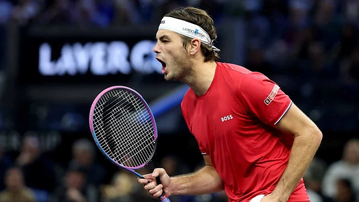 Taylor Fritz gây sốc cho Alcaraz, Team World dẫn trước tại Laver Cup