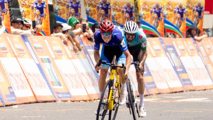 Vượt ải Hải Vân, TP.HCM tạo bước ngoặt giải áo vàng