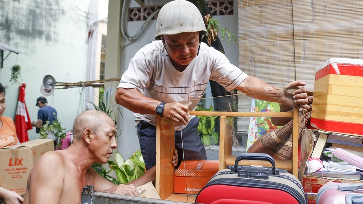 'Chú Đức ba gác' chuyên chuyển trọ cho sinh viên giá 0 đồng
