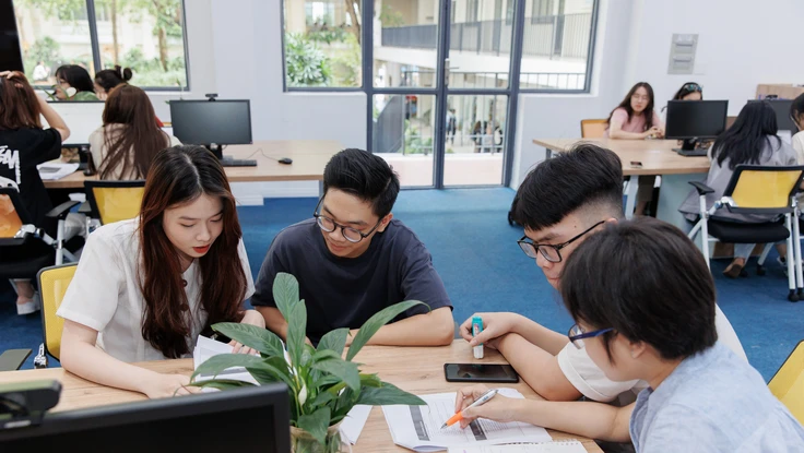 Đại học Kinh tế TP.HCM cho sinh viên nghỉ 9 ngày lễ Giỗ Tổ Hùng Vương và 30-4