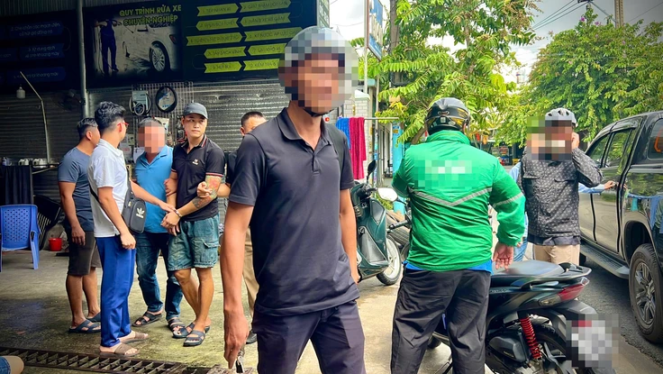 Bắt giữ 1 đối tượng có quyết định truy nã đặc biệt