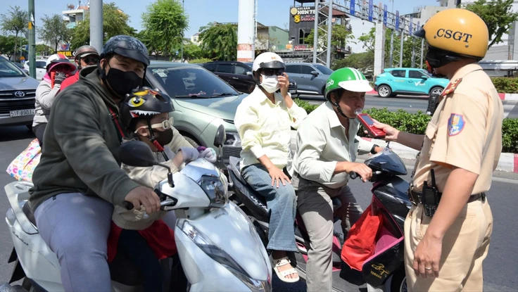 TP.HCM: Nhiều tài xế bị phạt vi phạm nồng độ cồn ngày mùng 1 Tết