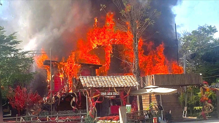 Thông tin mới vụ cháy quán cà phê rộng 2.000m² ở TP.HCM