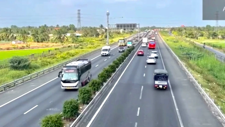 Cập nhật giao thông các tuyến cao tốc chiều mùng 6 Tết