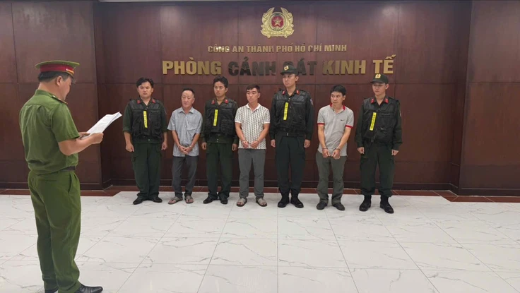 Công an TP.HCM bắt giam 3 người sản xuất thuốc đông y giả trộn Paracetamol