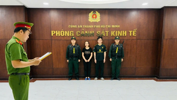 Triệt phá đường dây buôn lậu vàng hàng chục tỉ từ Campuchia về TP.HCM