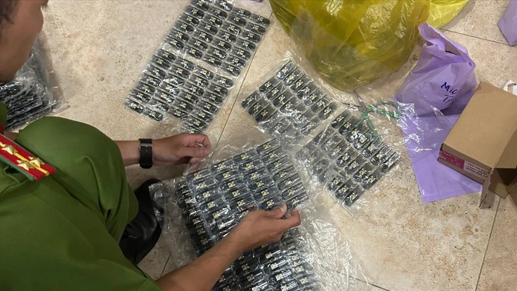 Công an TP.HCM phát hiện gần 2.000 đầu thuốc lá điện tử chứa ma túy Etomidate