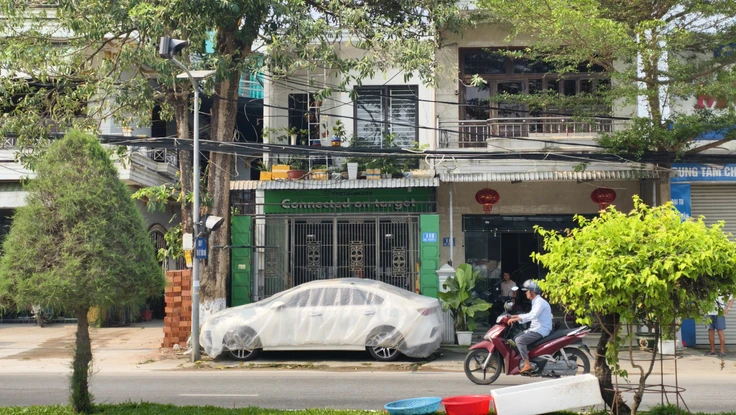 Quảng Ngãi: Đi làm vài ngày về bị chiếm luôn căn nhà