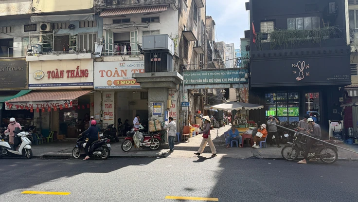 Những người thoát kiếp 'vô danh' giữa đô thị