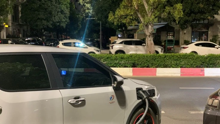 Giải mã nỗi sợ chai pin của ô tô điện